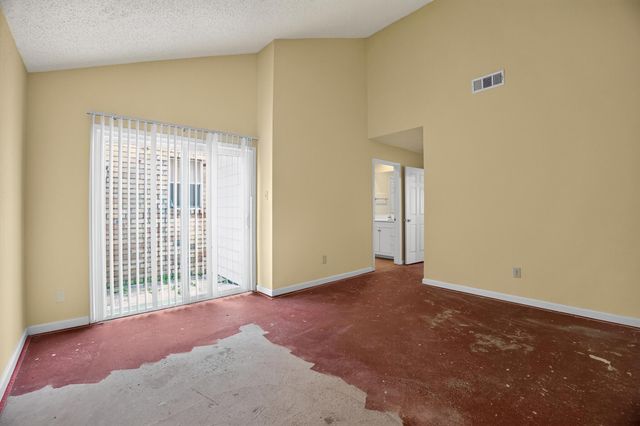 12046 N Fairhollow Lane, Houston, TX 77043