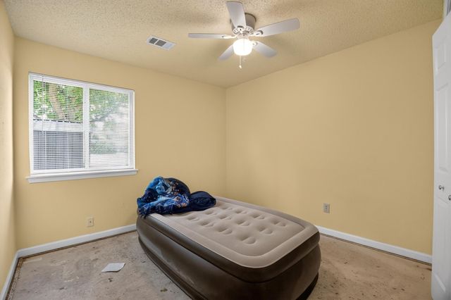 12046 N Fairhollow Lane, Houston, TX 77043