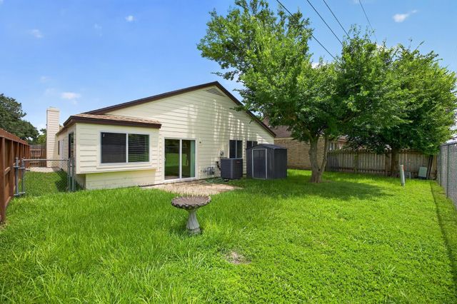 12046 N Fairhollow Lane, Houston, TX 77043