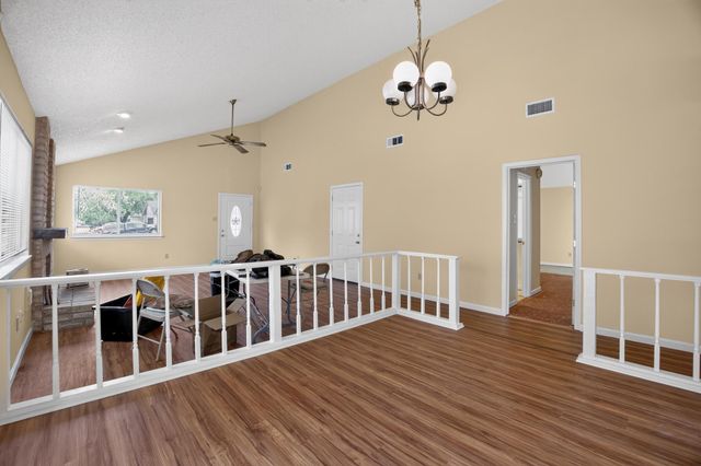 12046 N Fairhollow Lane, Houston, TX 77043