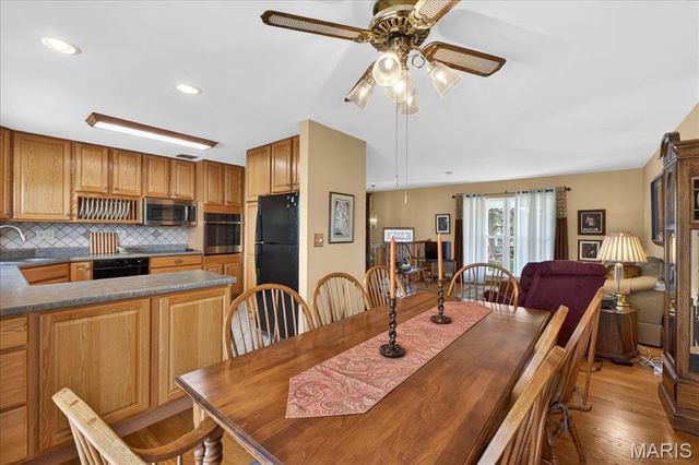 202 Whitehall Drive, O'fallon, IL 62269