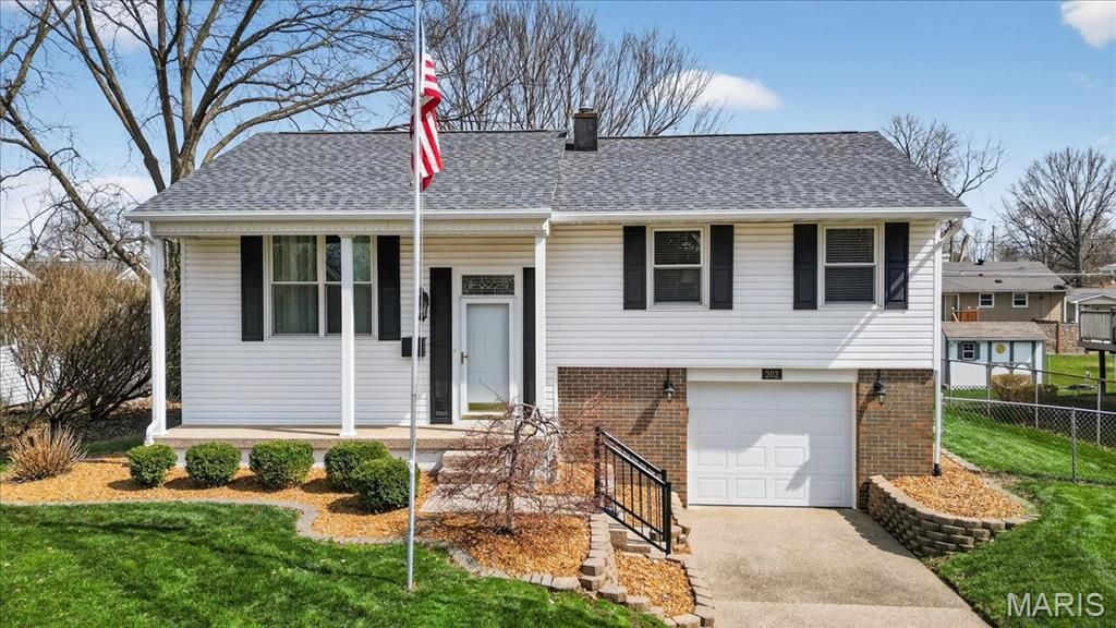 202 Whitehall Drive, O'fallon, IL 62269