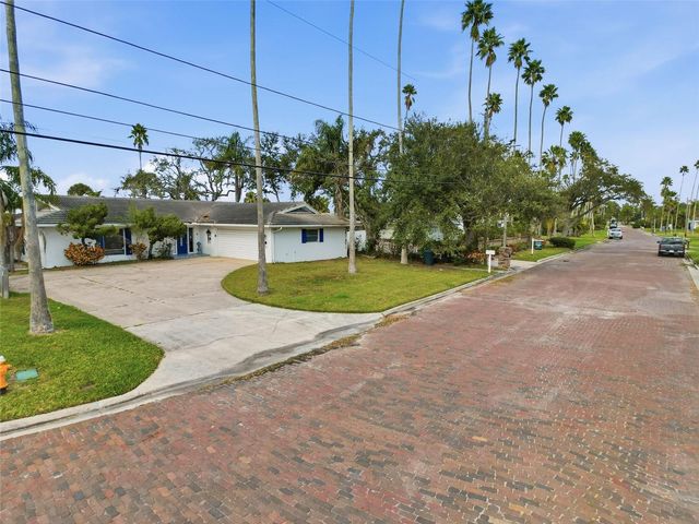 1600 SANTA BARBARA DRIVE, Dunedin, FL 34698