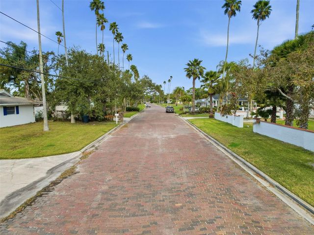 1600 SANTA BARBARA DRIVE, Dunedin, FL 34698