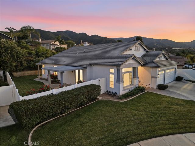736 Rembrandt, Corona, CA 92882