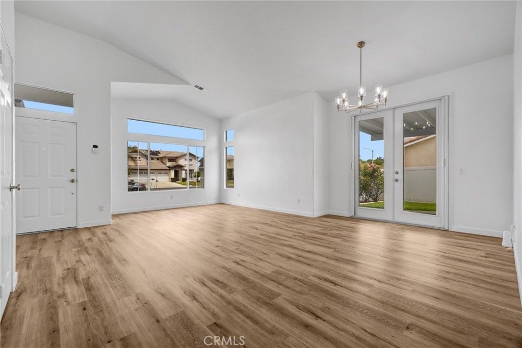 Image 11 of property listing at 736 Rembrandt, Corona, CA 92882