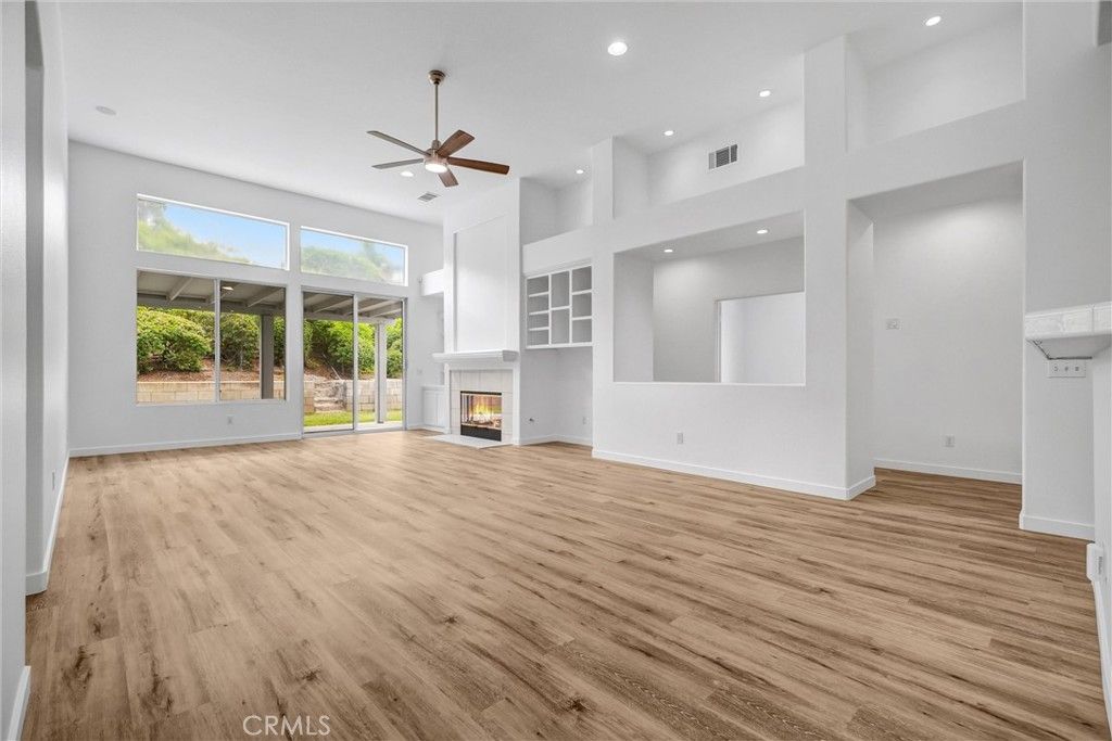 Image 19 of property listing at 736 Rembrandt, Corona, CA 92882