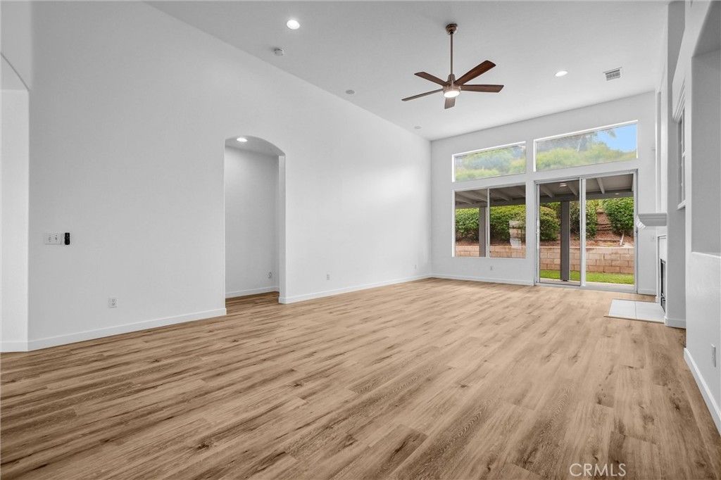 Image 20 of property listing at 736 Rembrandt, Corona, CA 92882