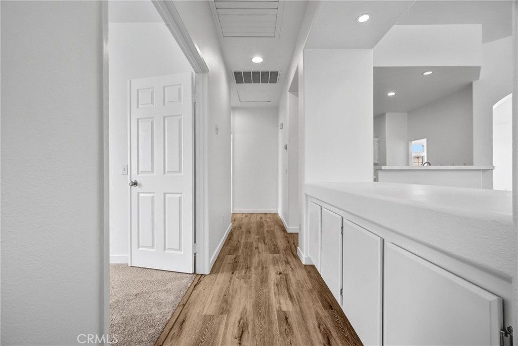 Image 27 of property listing at 736 Rembrandt, Corona, CA 92882