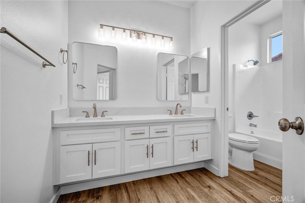 Image 31 of property listing at 736 Rembrandt, Corona, CA 92882