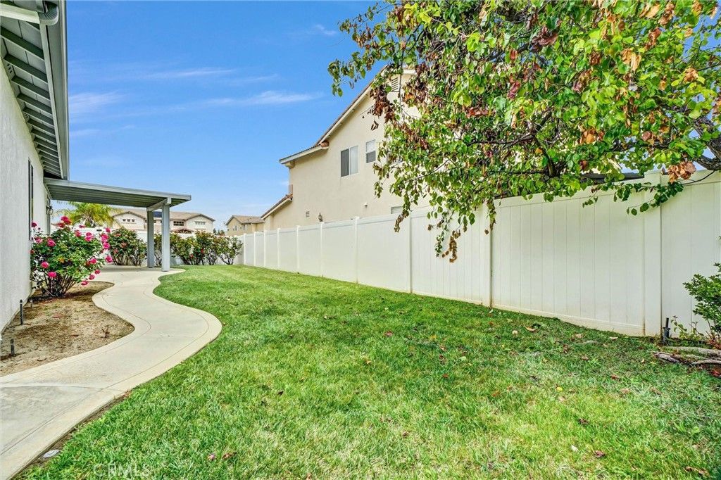 Image 47 of property listing at 736 Rembrandt, Corona, CA 92882