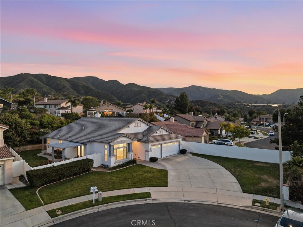 Image 49 of property listing at 736 Rembrandt, Corona, CA 92882