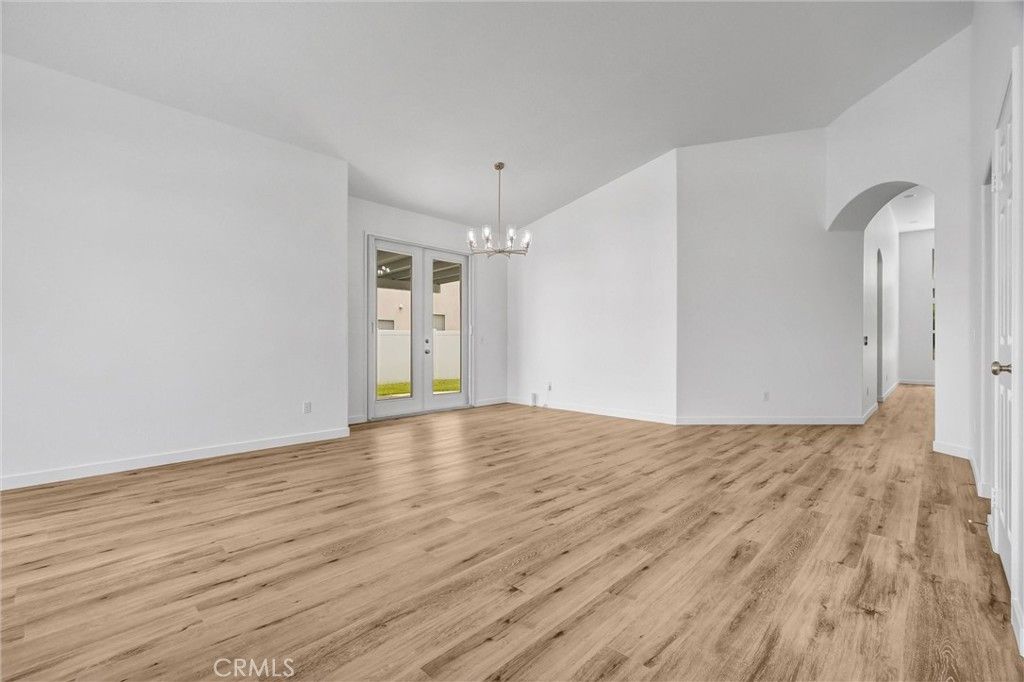 Image 9 of property listing at 736 Rembrandt, Corona, CA 92882