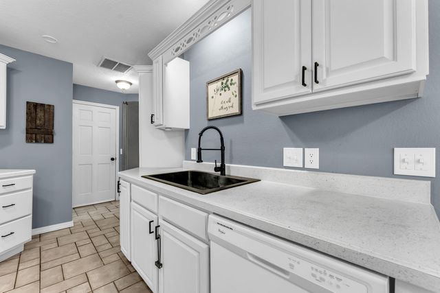 1407 Raspberry Court, Nixa, MO 65714