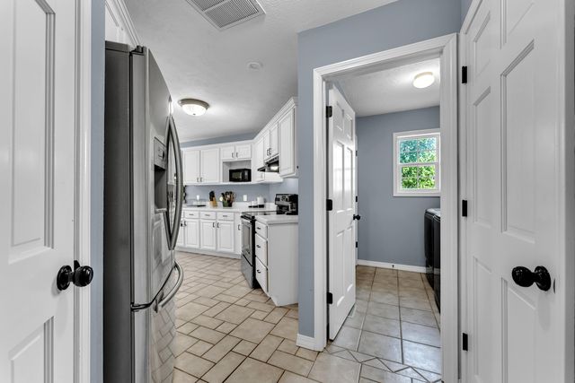 1407 Raspberry Court, Nixa, MO 65714