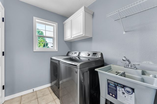 1407 Raspberry Court, Nixa, MO 65714
