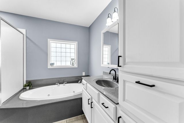 1407 Raspberry Court, Nixa, MO 65714