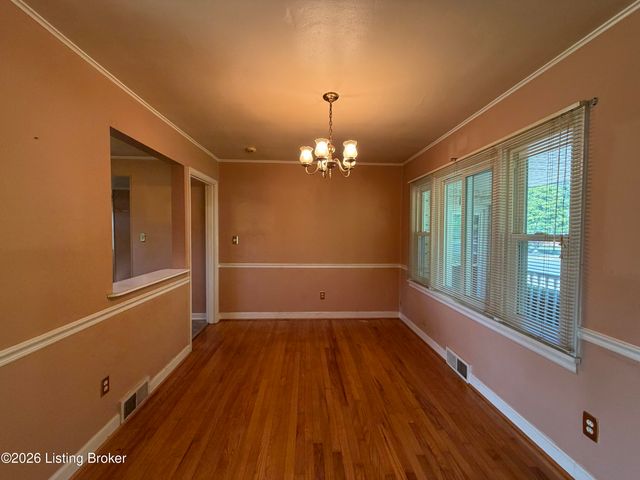418 N 2nd St, Bardstown, KY 40004