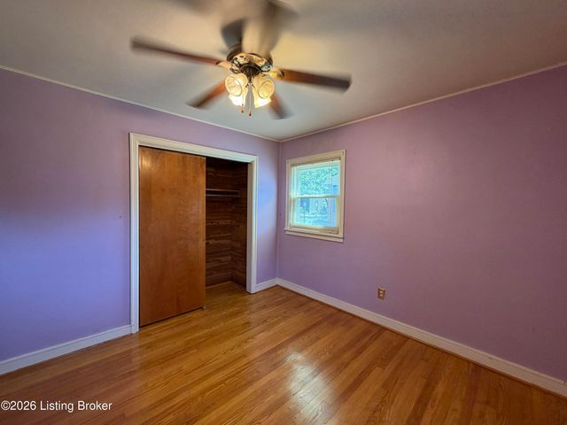 418 N 2nd St, Bardstown, KY 40004