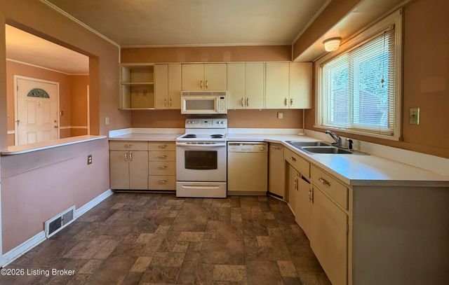 418 N 2nd St, Bardstown, KY 40004
