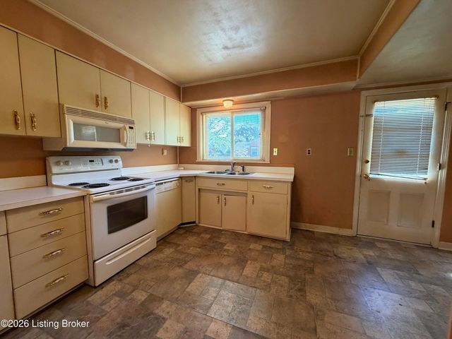 418 N 2nd St, Bardstown, KY 40004
