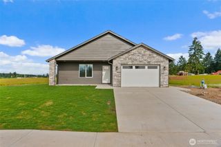 256 Eminence Avenue, Winlock, WA 98596