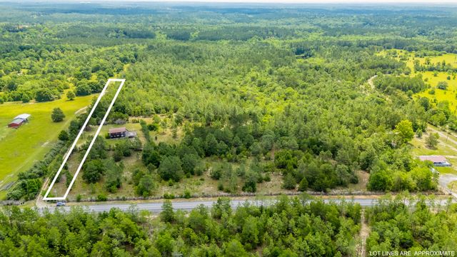 318 Oakridge Cemetery Road, Defuniak Springs, FL 32435