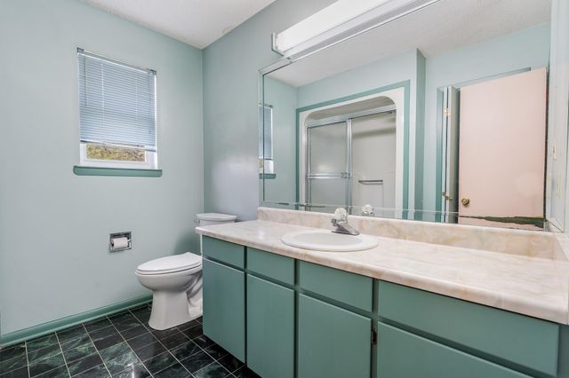 318 Oakridge Cemetery Road, Defuniak Springs, FL 32435