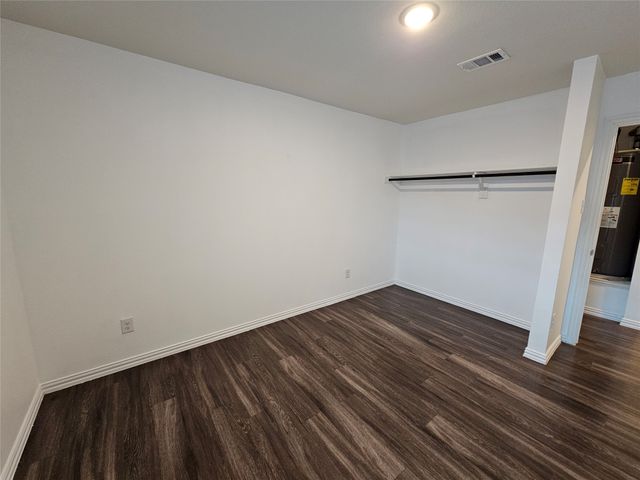 5113 Avenue G, Fort Worth, TX 76105