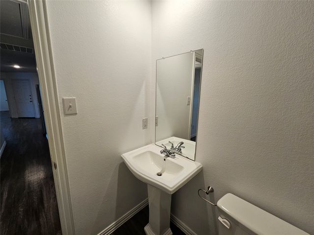 5113 Avenue G, Fort Worth, TX 76105