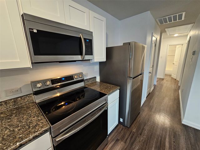 5113 Avenue G, Fort Worth, TX 76105