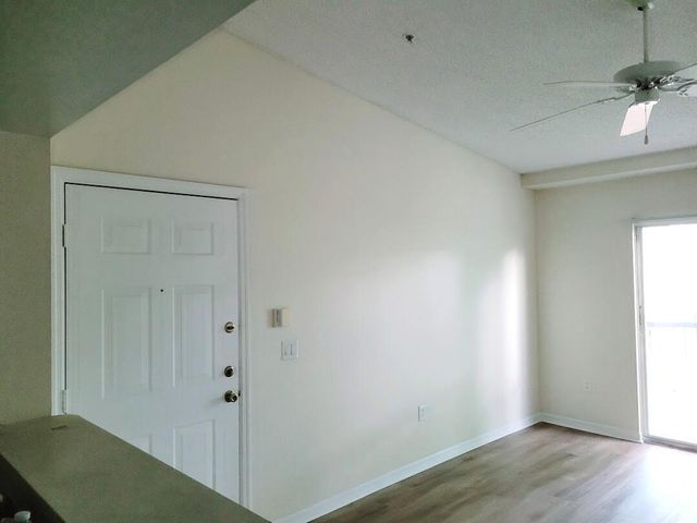 4195 N Haverhill Road 324, West Palm Beach, FL 33417
