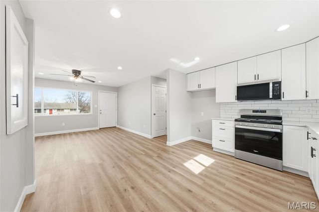 10609 Lochness Court, St Louis, MO 63114