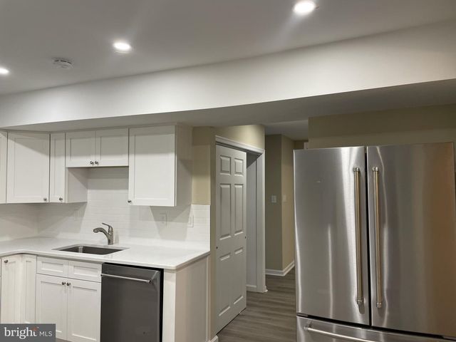 1666 HEMLOCK CIR, Downingtown, PA 19335