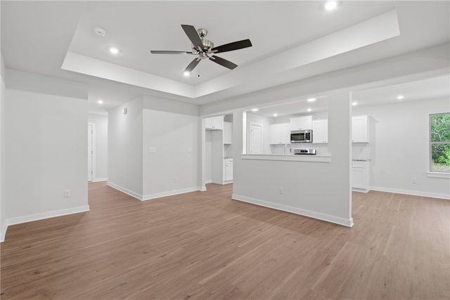 1315 Valley Drive, Gentry, AR 72734
