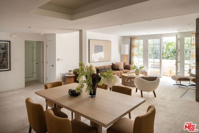 575 S Barrington Avenue 204, Los Angeles, CA 90049