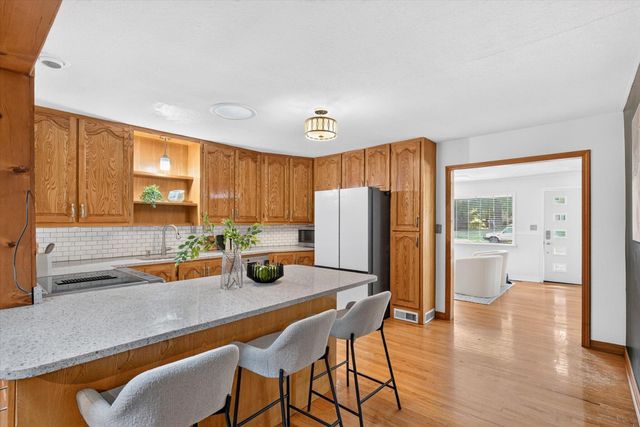 1345 E Walnut Street, Springfield, MO 65802