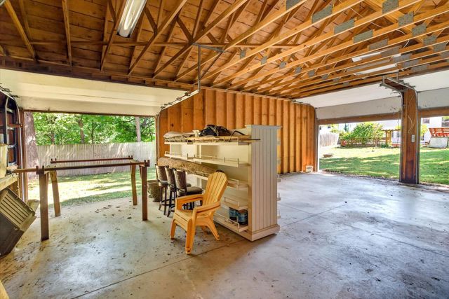 1345 E Walnut Street, Springfield, MO 65802