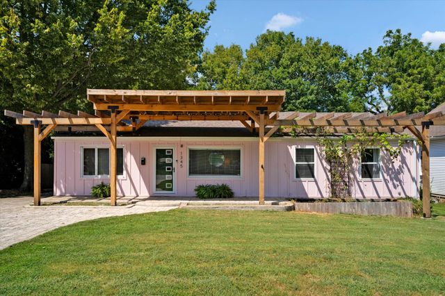 1345 E Walnut Street, Springfield, MO 65802