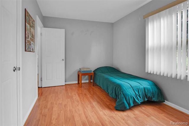 16899 Beech Daly Road, Redford, MI 48240