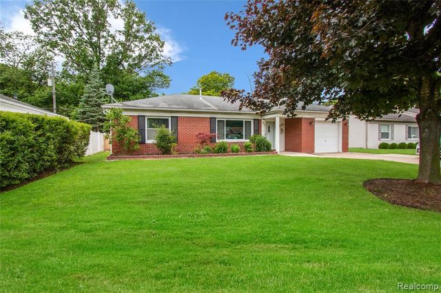 16899 Beech Daly Road, Redford, MI 48240