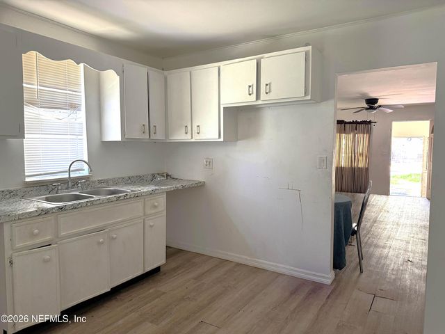 1074 HOOD Avenue, Jacksonville, FL 32254