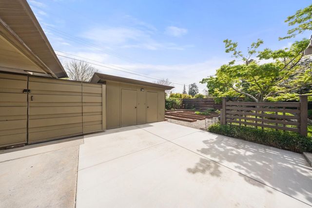 3112 Buckingham Ct, Modesto, CA 95350