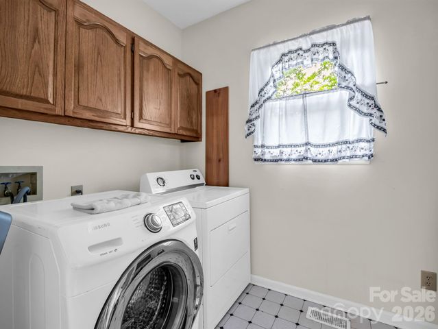 385 Park Street, Columbus, NC 28722