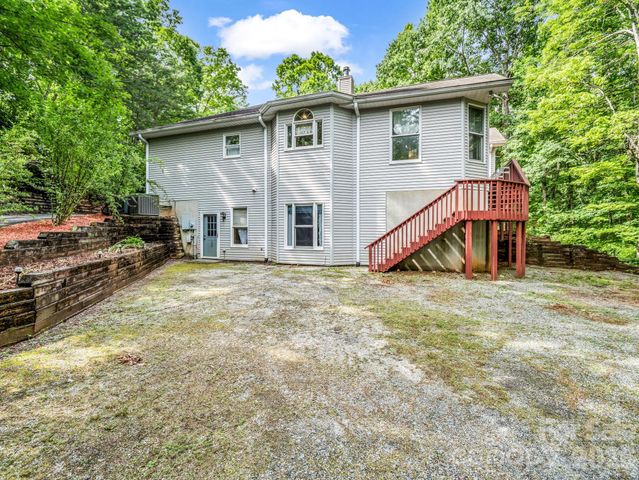 385 Park Street, Columbus, NC 28722