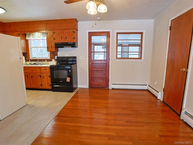 8 Wood Terrace, Newburgh, NY 12550