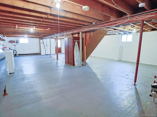 8 Wood Terrace, Newburgh, NY 12550