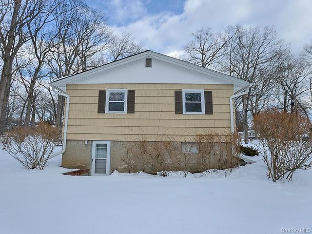8 Wood Terrace, Newburgh, NY 12550
