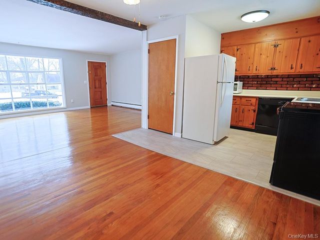 8 Wood Terrace, Newburgh, NY 12550