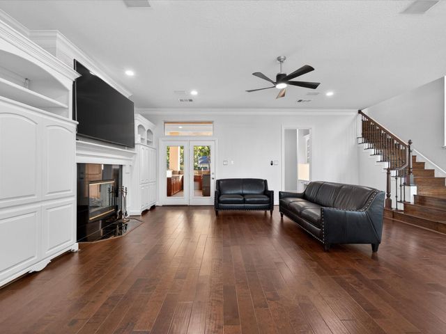 11 Gleannloch Estates Drive, Spring, TX 77379